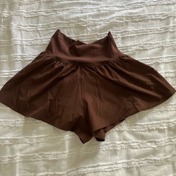aerie Crossover Flowy Shorts // Size XS - Picture 2 of 4